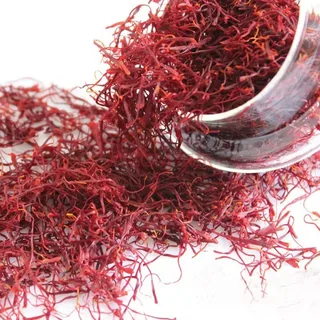 تصویر 4 از زعفران اصل قائنات با عطر و رنگ اصیل ایده‌ آل برای انواع غذا ها و نوشیدنی‌ ها